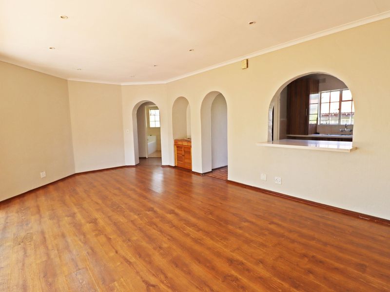 Apartment For Sale In Sandton - Photo 4