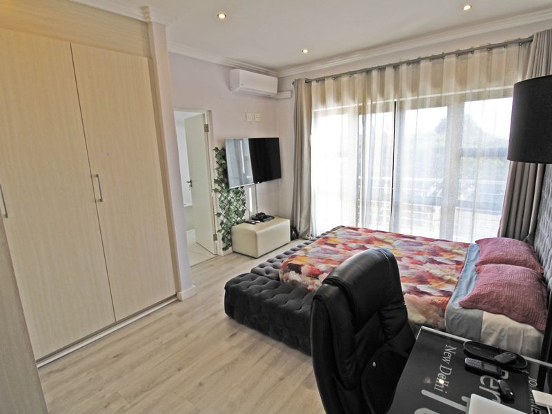 Apartment For Sale In Sandton - Photo 9