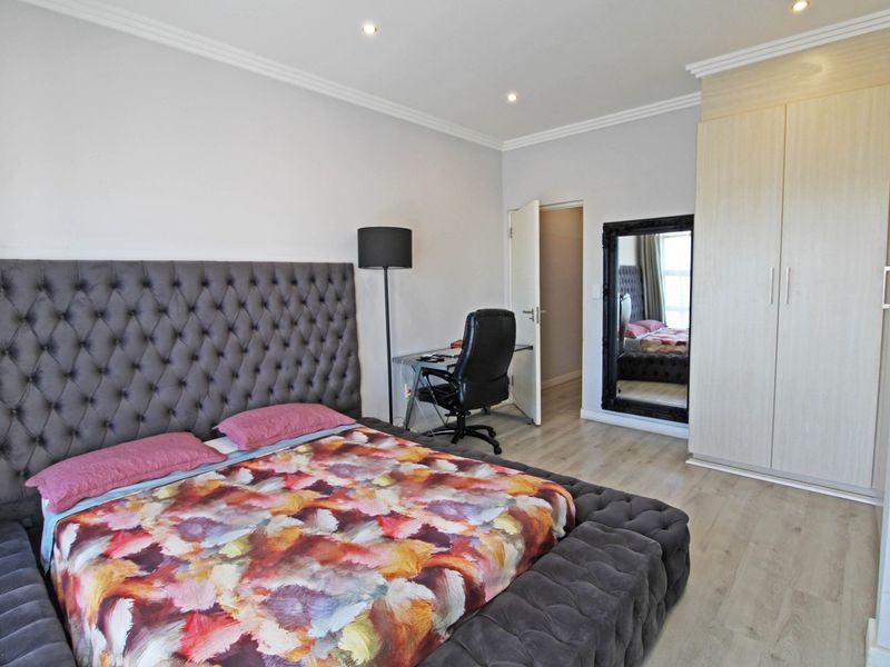 Apartment For Sale In Sandton - Photo 8