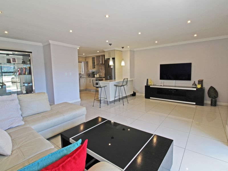 Apartment For Sale In Sandton - Photo 5