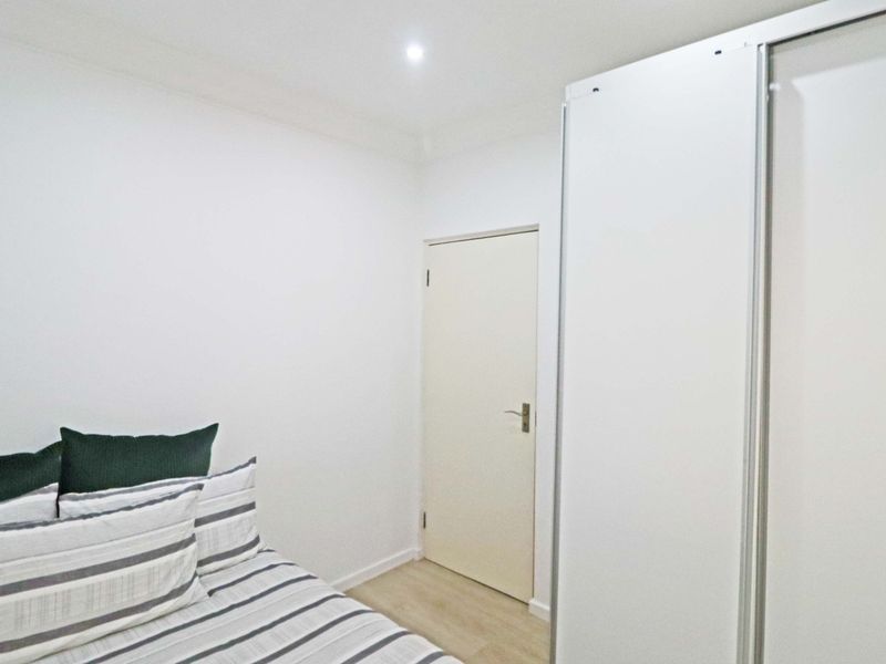 1st-Floor 2-Bedroom Apartment in Secure Boomed-Off Area For Sale in Rivonia - Photo 7