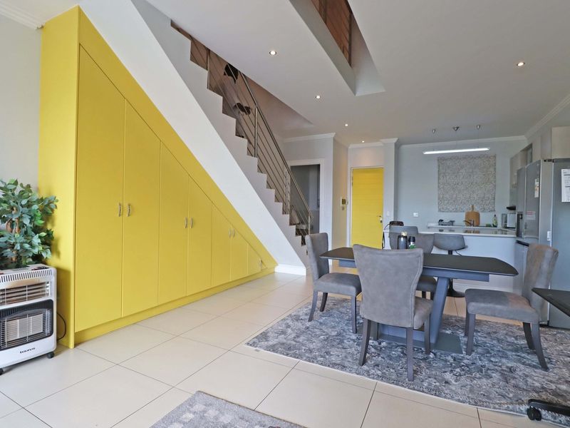 Modern Two-bedroom/ two-bathroom Apartment in Bryanston - Photo 5