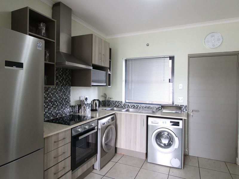 1 Bed 1 Bath unit for sale. NO TRANSFER COSTS!! - Photo 5