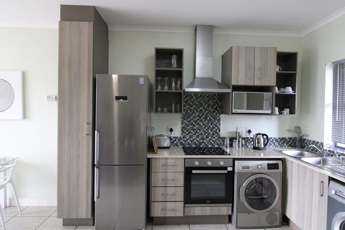 1 Bed 1 Bath unit for sale. NO TRANSFER COSTS!! - Photo 3