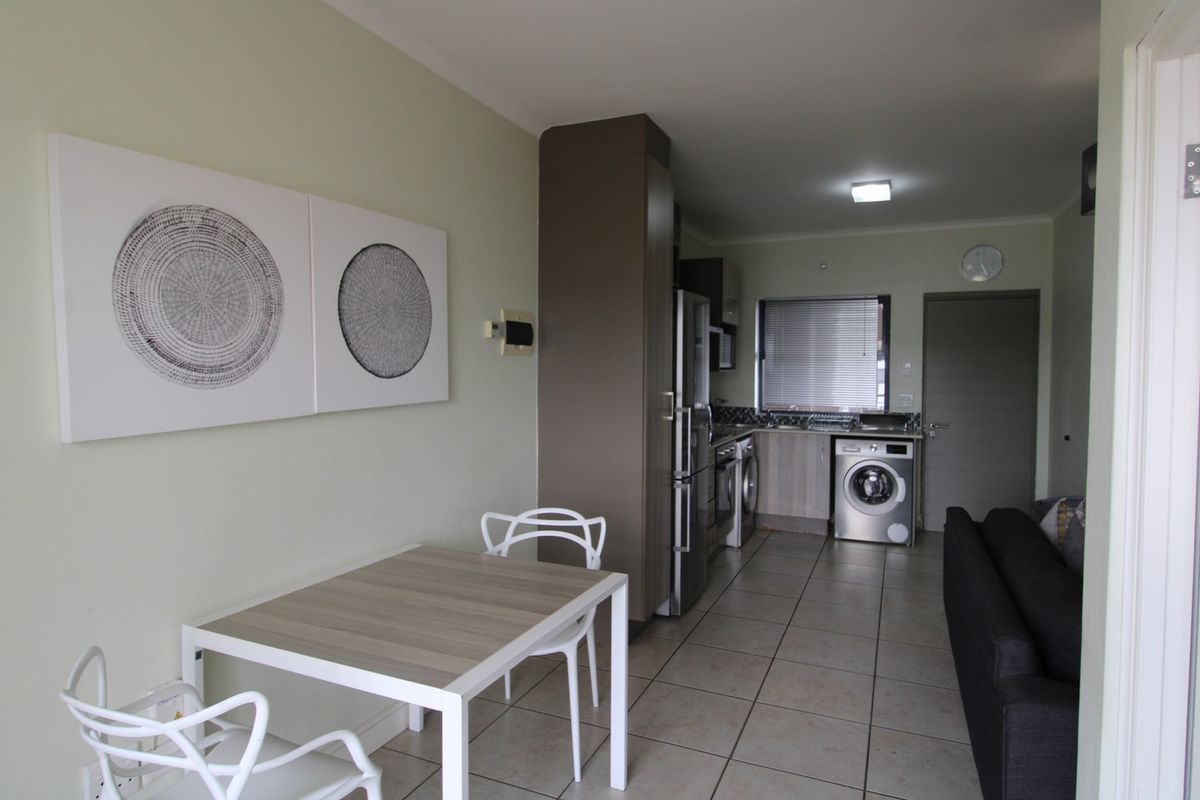 1 Bed 1 Bath unit for sale. NO TRANSFER COSTS!! - Photo 4