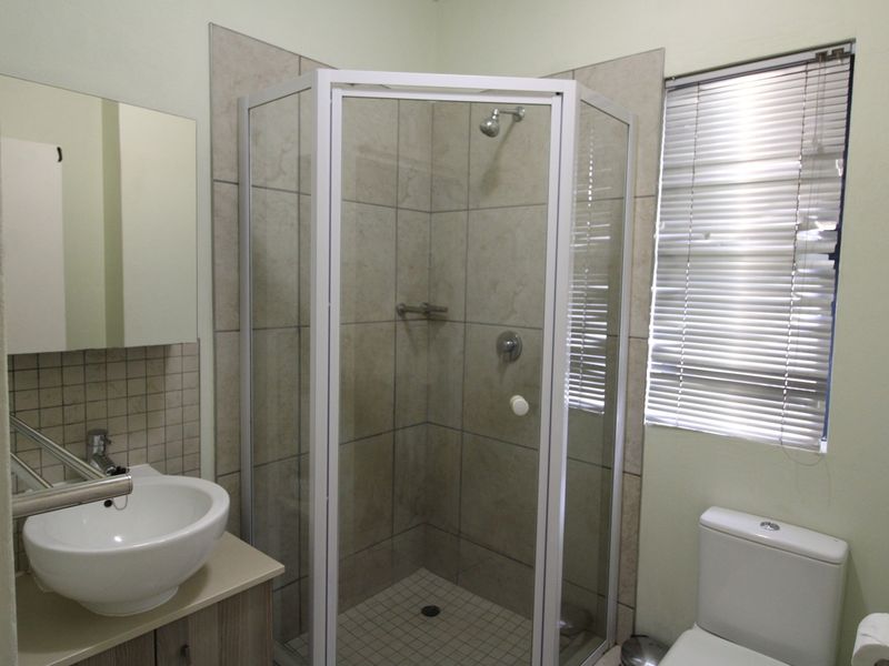 1 Bed 1 Bath unit for sale. NO TRANSFER COSTS!! - Photo 10