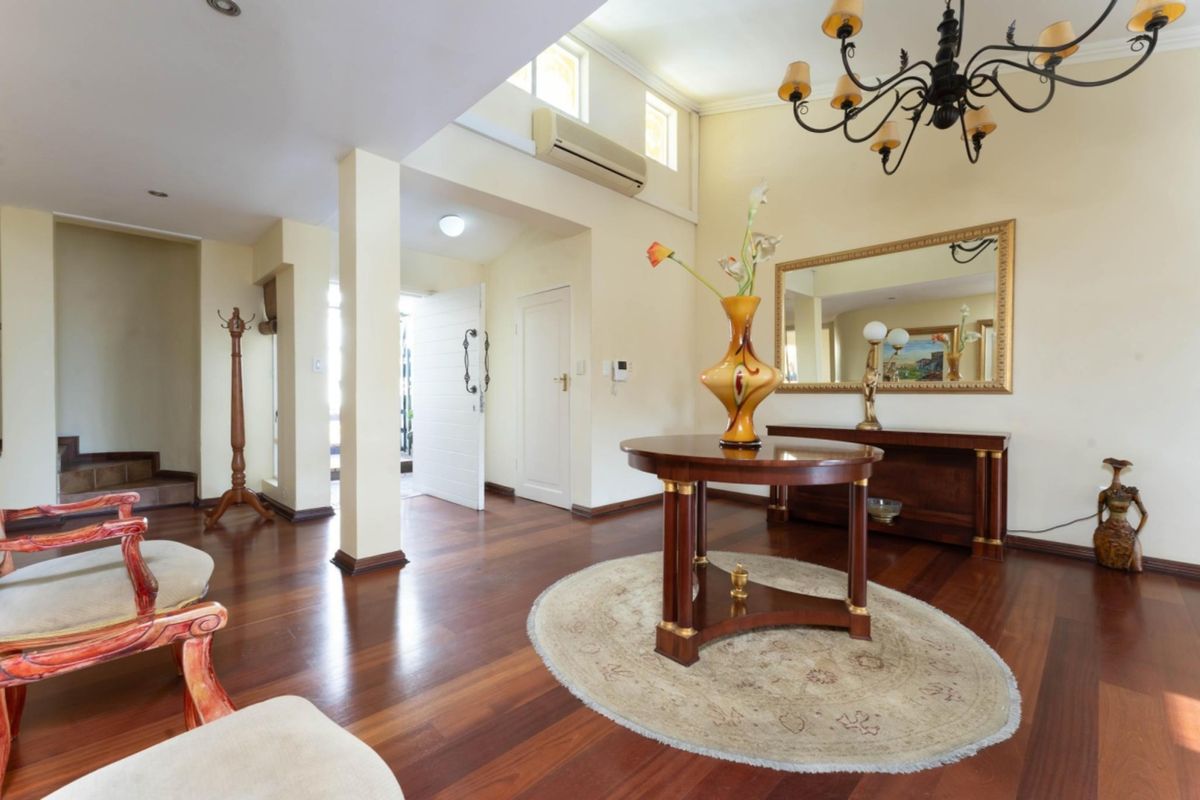 An Iconic Bryanston Estate with Majestic Magaliesburg Views - Photo 3