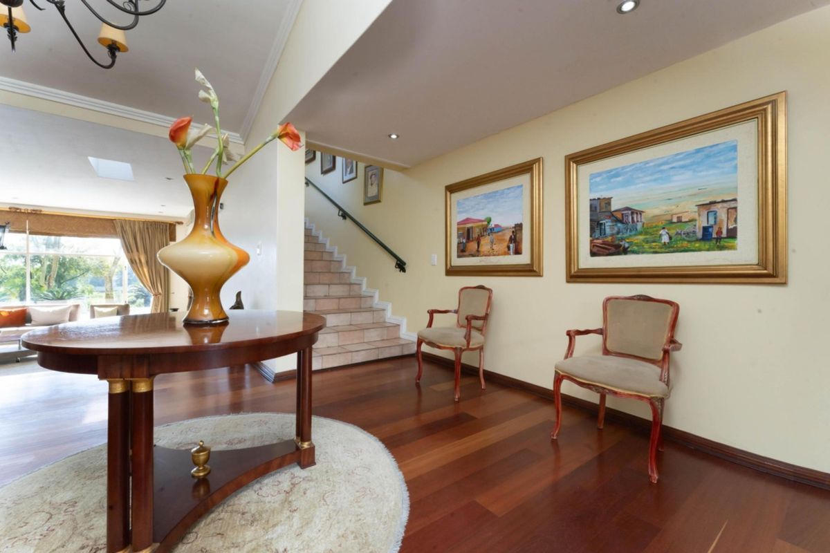 An Iconic Bryanston Estate with Majestic Magaliesburg Views - Photo 4