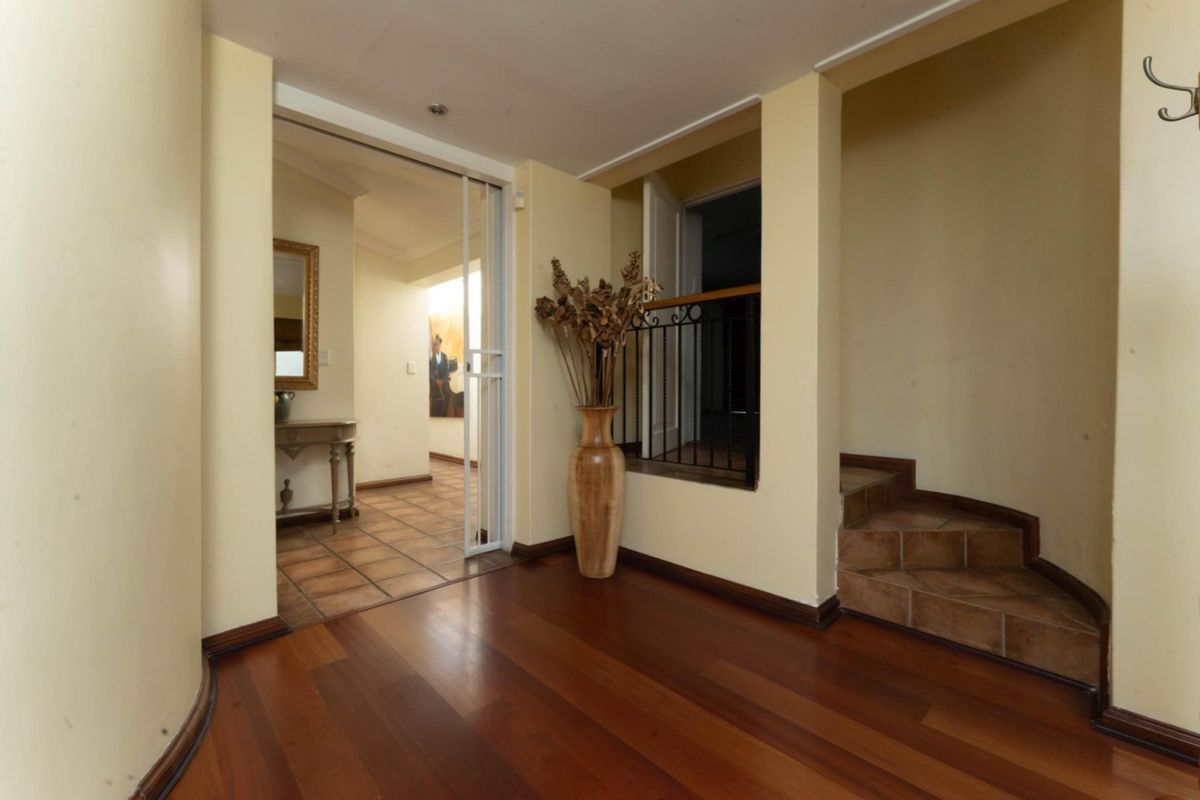 An Iconic Bryanston Estate with Majestic Magaliesburg Views - Photo 5