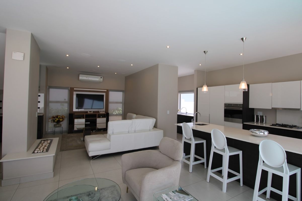 Upmarket Lock-Up-and-Go Living in Prestigious West End Estate, Bryanston - Photo 5