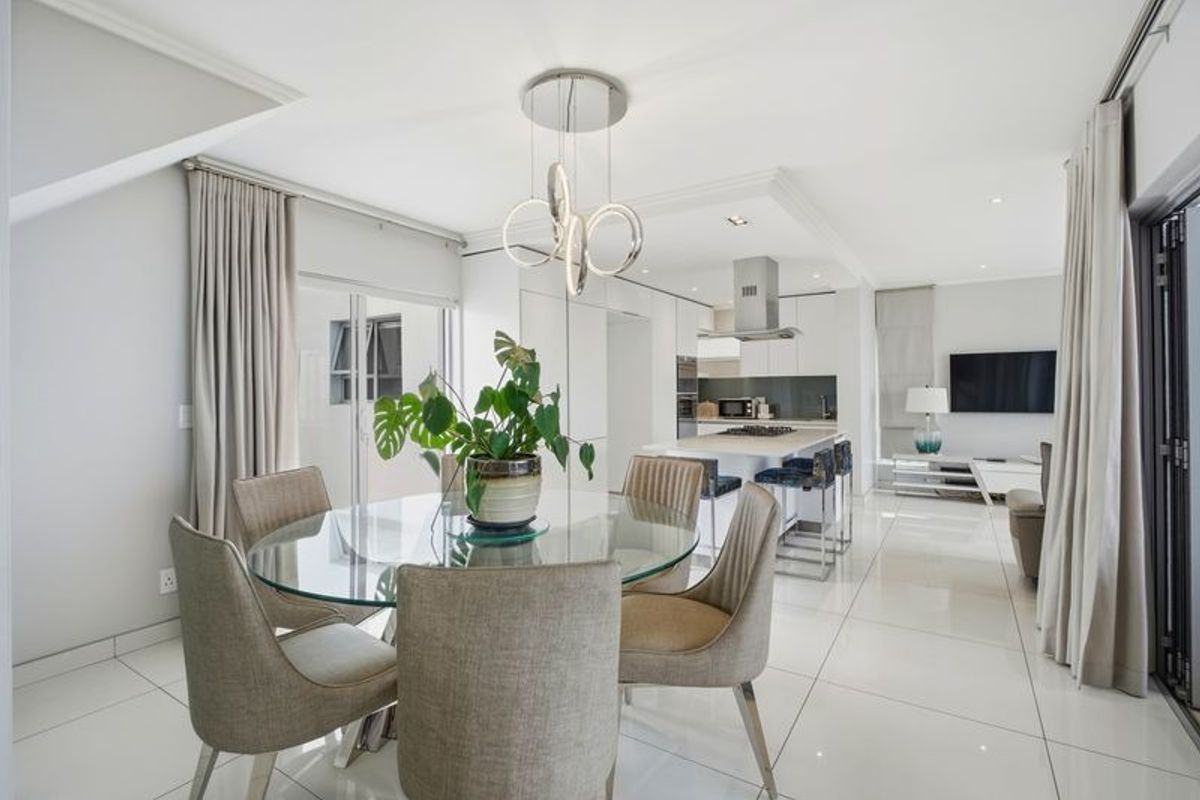 Modern Elegance, Spacious & Seamlessly Designed Luxury Townhouse - Photo 5