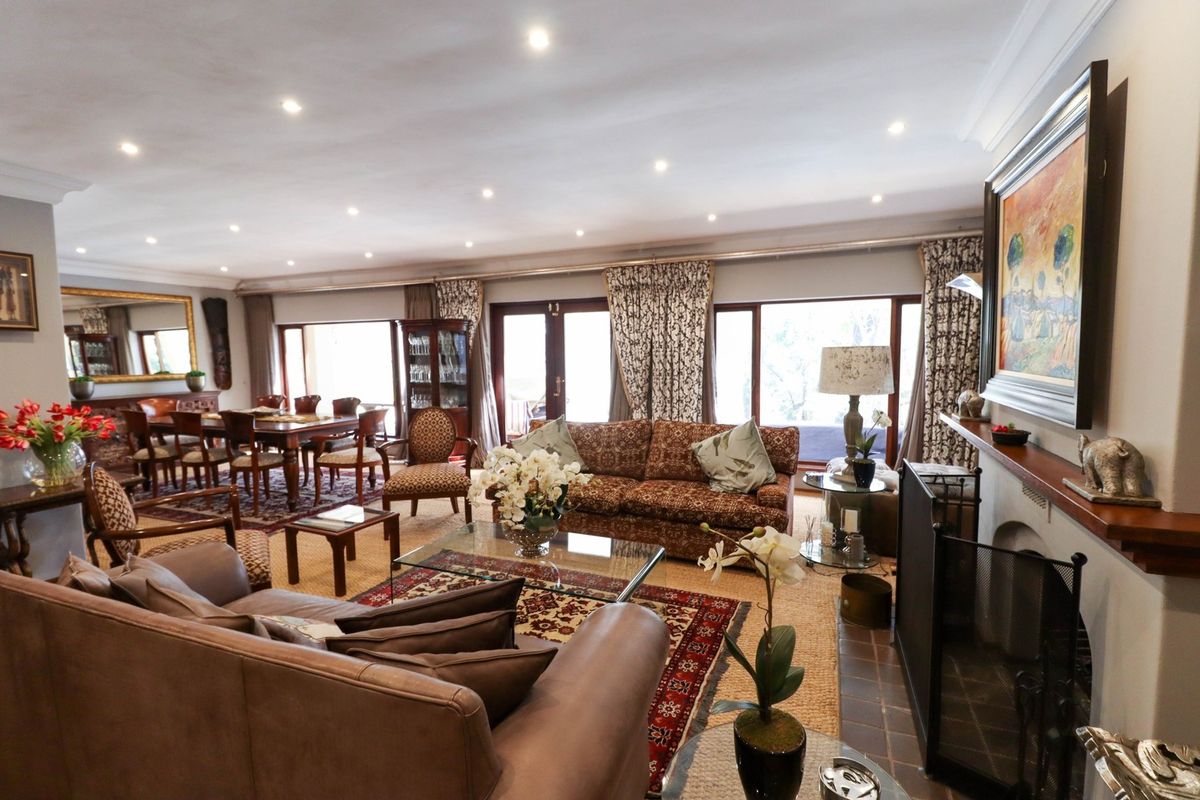 Fabulous Family Home - Space, Elegance and tranquil river views - Photo 3