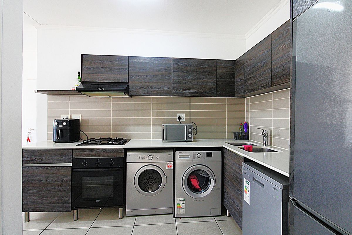 1 Bed 1 Bath - Photo 3