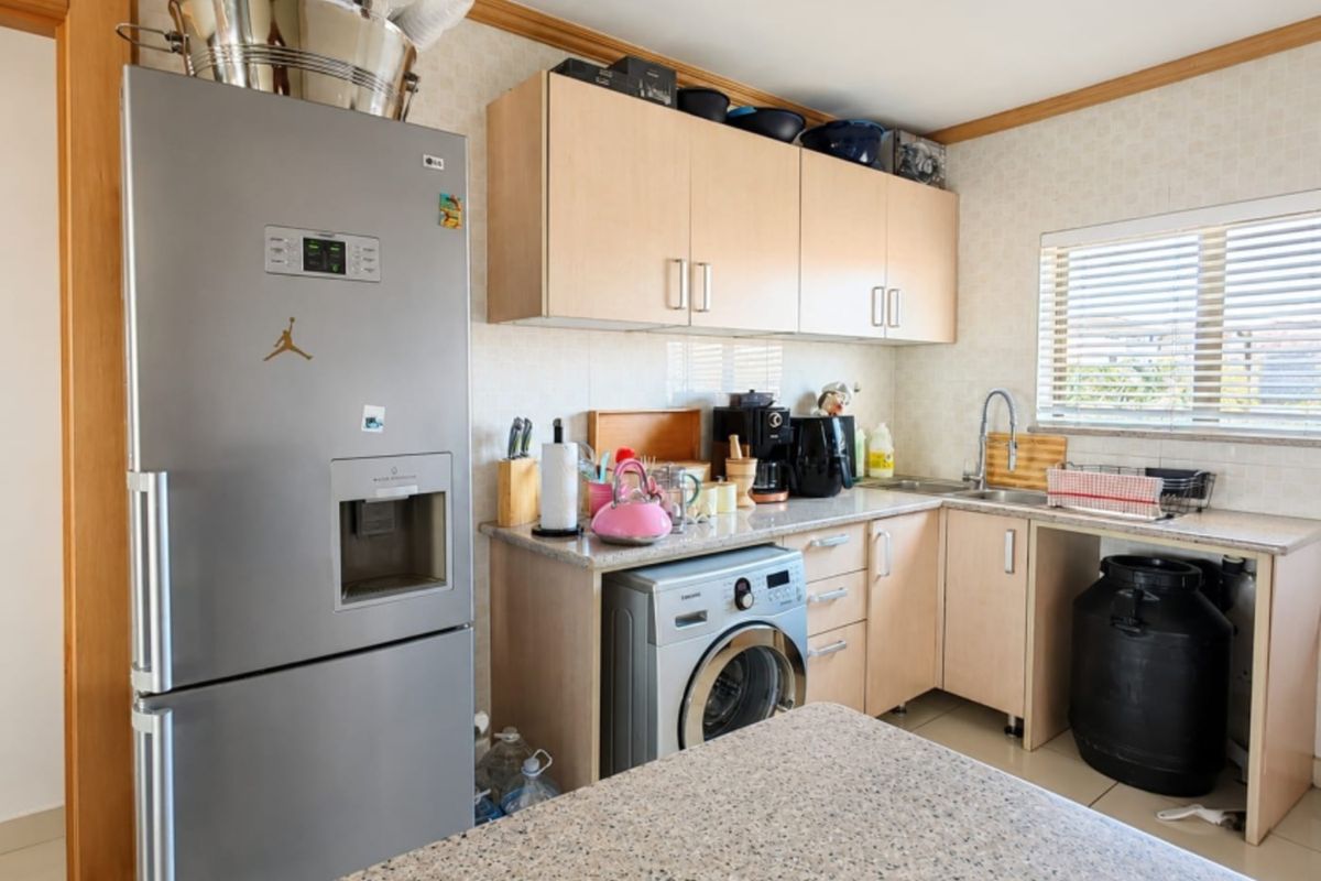 Secure. Stylish. Convenient. Your New Home Awaits! - Photo 2