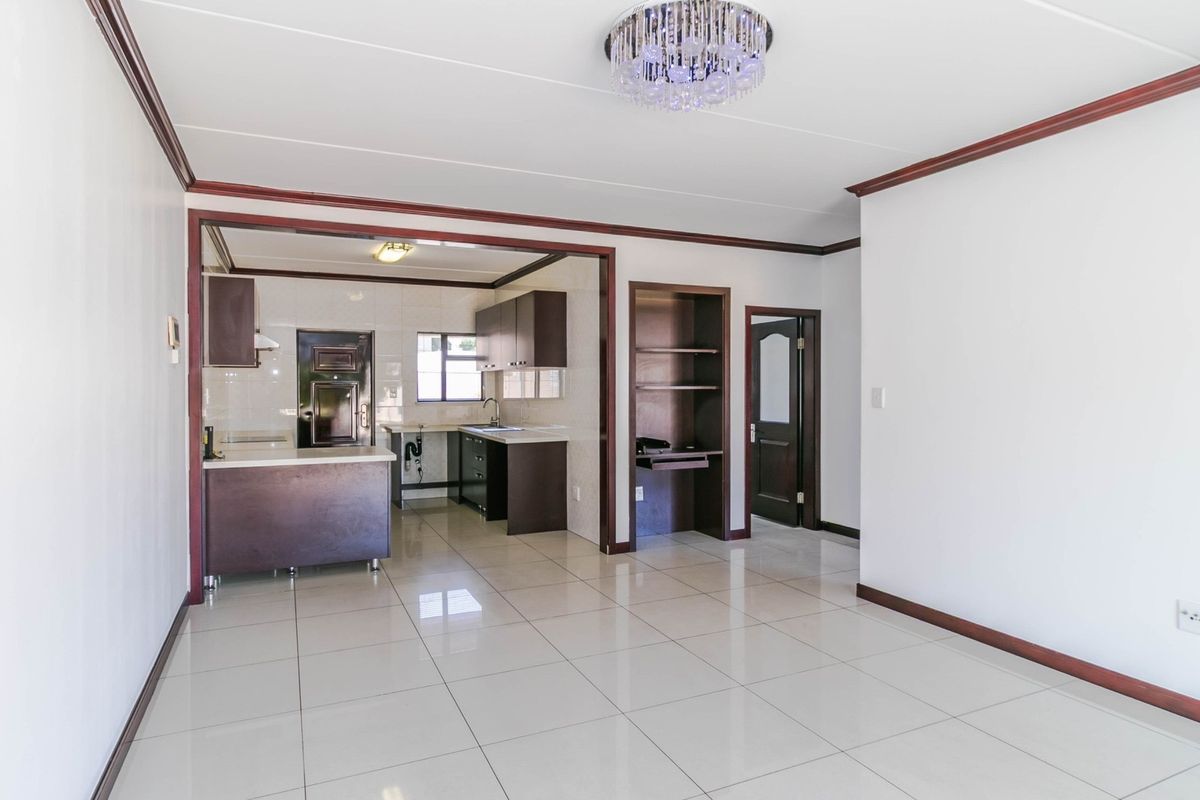 Ground Floor 2 Bed 1 Bath - Photo 4