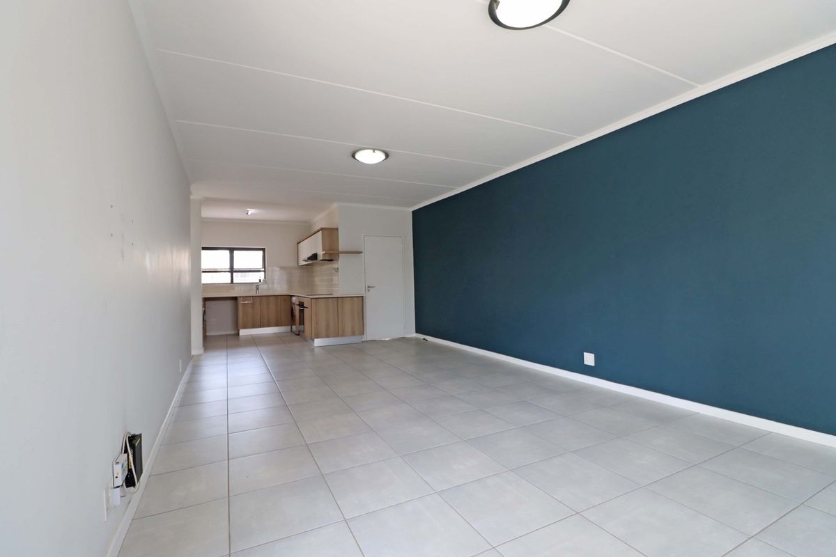 2 bed 2 bath Apartment - Photo 5