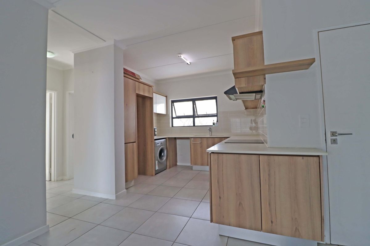 2 bed 2 bath Apartment - Photo 3