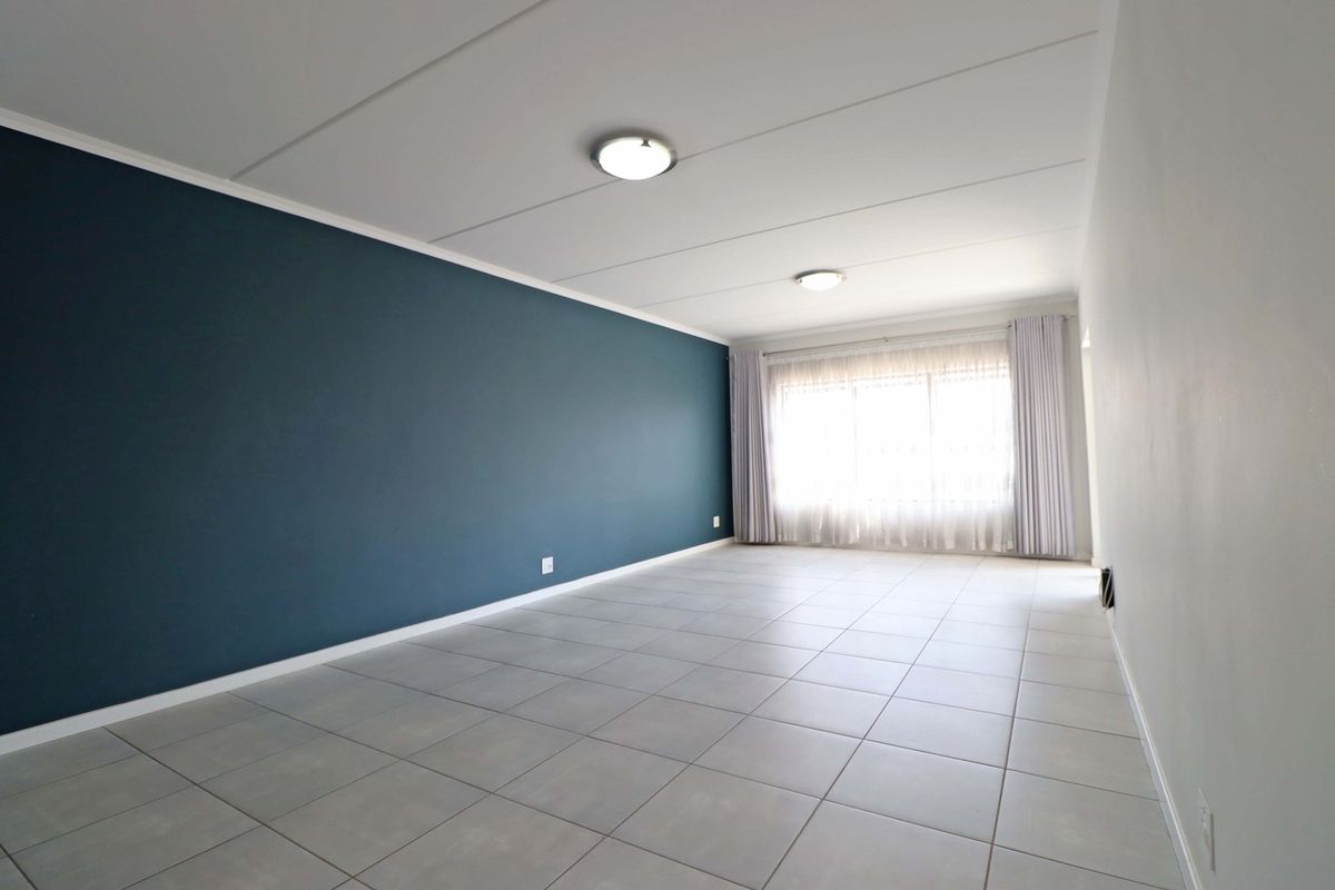 2 bed 2 bath Apartment - Photo 4