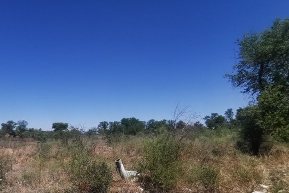 Vacant Land For Sale - Development Opportunity - Res 2 Zoning for 34 Units! - Photo 2