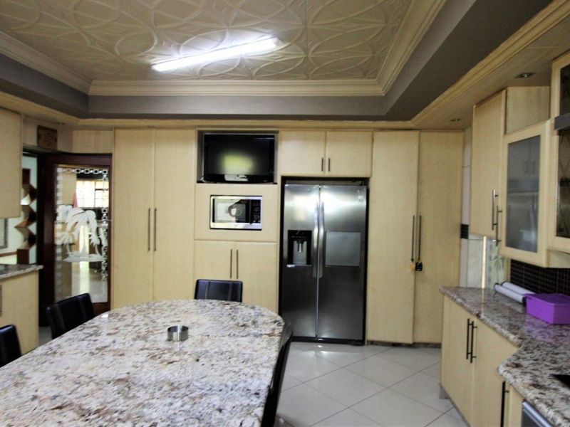 Your dream house is waiting for you!! - Photo 4