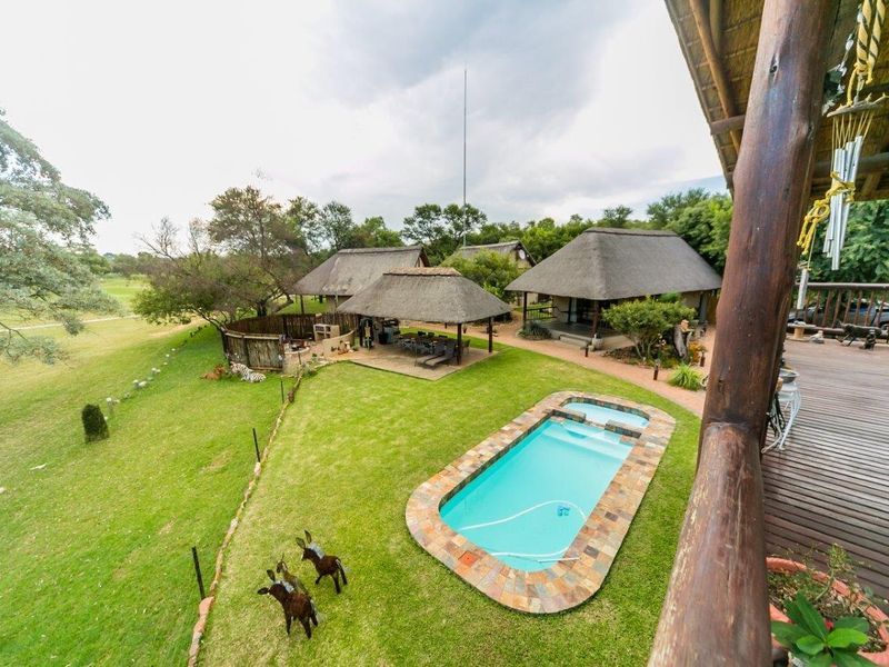 BEAUTIFUL HOUSE WITH 3 SELF CATERING CHALETS OR 3 RENTALS - Photo 7