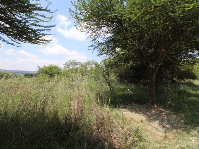 EXCLUSIVE Prime golf Green Belt Property - Ideal Price! - Photo 3