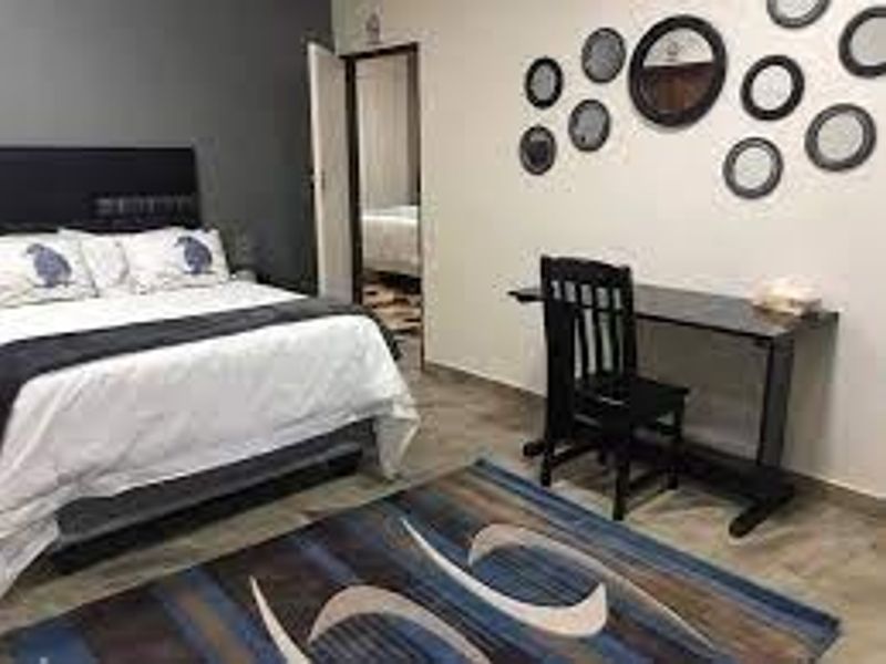 THIS GUESTHOUSE IS CENTRALLY LOCATED IN MOOKGOPHONG PREVIOUSLY KNOWN AS NABOOMSPRUIT. - Photo 9