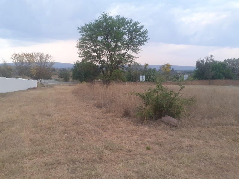 On the golf course - Photo 6