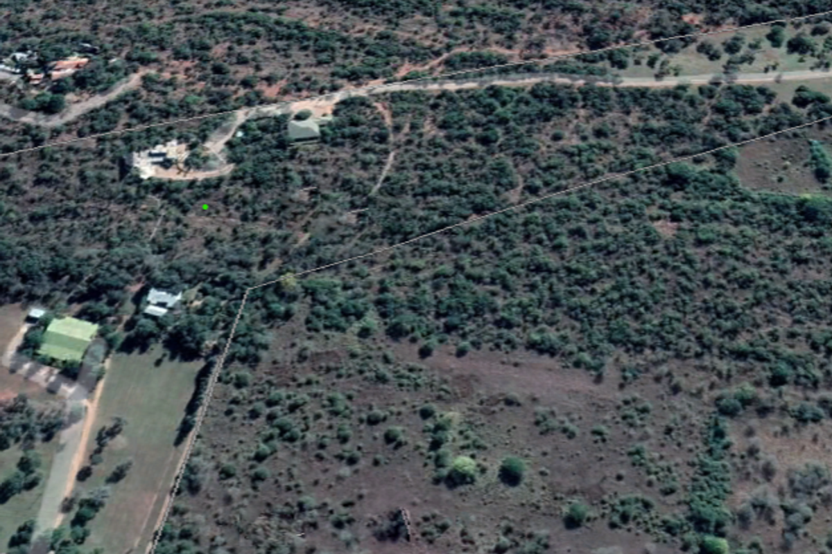 This little gem offers the most beautiful view of Kranskop Mountain in the area. - Photo 3