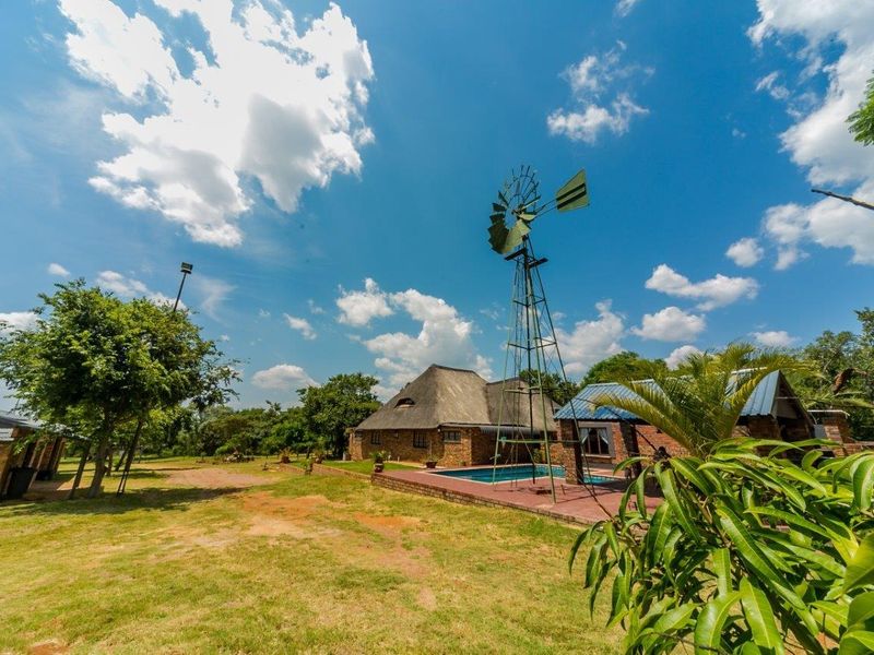 WATERBERG/NABOOMSPRUIT PREMIER FARM - A BUSINESS OF AGRICULTURAL RICHNESS AND NATURAL SPLENDOR - Photo 1