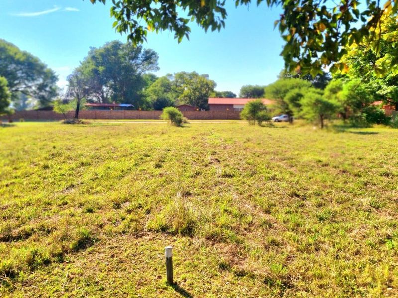 Discover Unparalleled Views: One of the Last with Endless Golf Splendor! - Photo 5