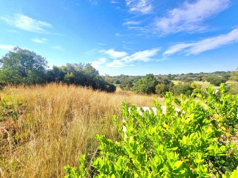 Panoramic Perfection: Expansive Stand on Prestigious Hilltop Golf View - Photo 3
