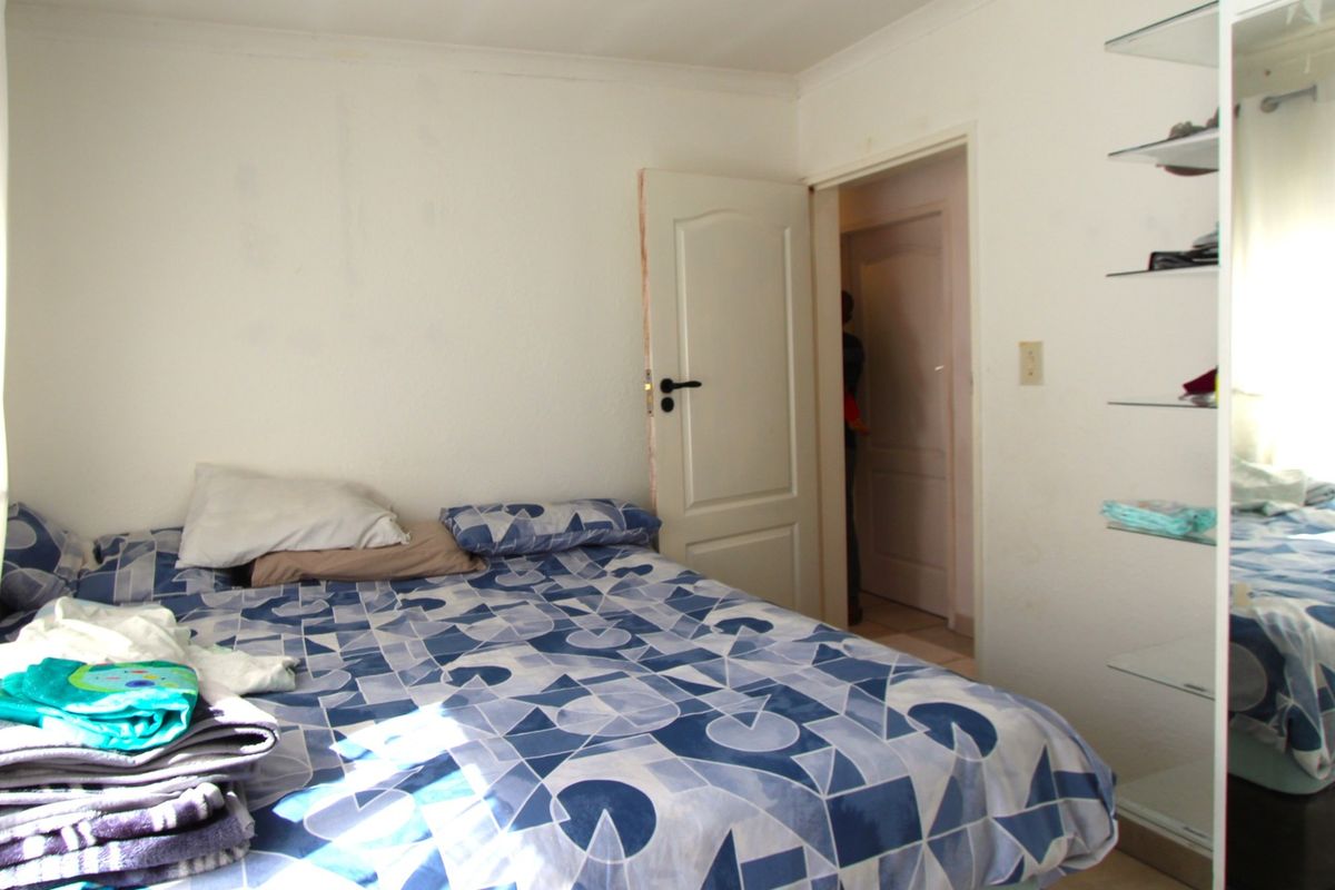 A BEAUTIFUL THREE BEDROOM HOUSE IN PHAGAMENG - Photo 5