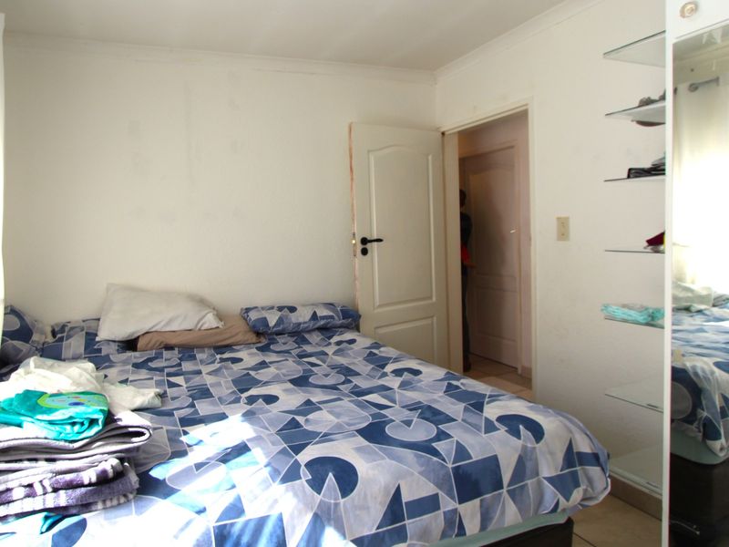 A BEAUTIFUL THREE BEDROOM HOUSE IN PHAGAMENG - Photo 5