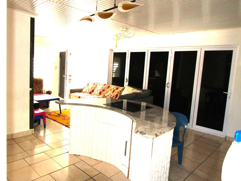 A BEAUTIFUL THREE BEDROOM HOUSE IN PHAGAMENG - Photo 4