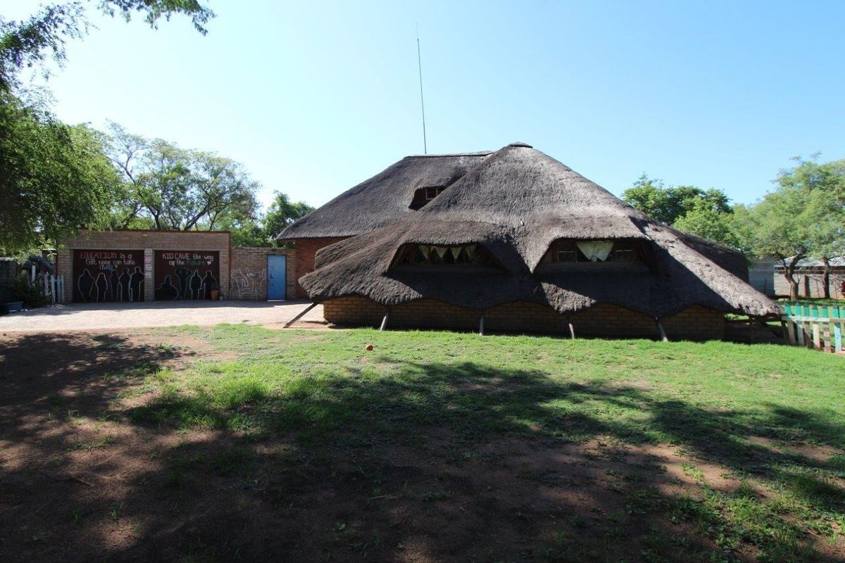 Discover Tranquil Living in Vaalwater! - Photo 3