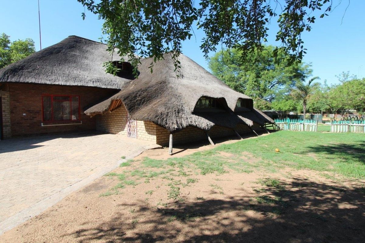 Discover Tranquil Living in Vaalwater! - Photo 2