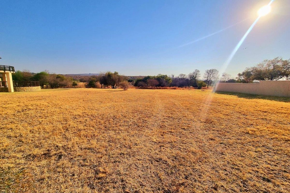 EXCLUSIVE PRESTIGIOUS 2,000 SQM STAND WITH GOLF VIEW AND GREEN BELT  IN KORO CREEK WITH BOREHOLE - Photo 3
