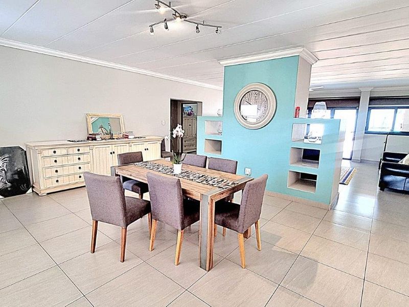 Modern Bushveld Staycation – Style, Safety, and Space for Family Living! - Photo 8