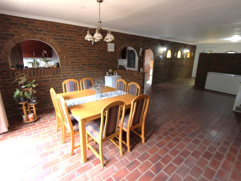 28ha Farm Near Modimolle with Arable Land, Boreholes & Top Infrastructure! - Photo 9