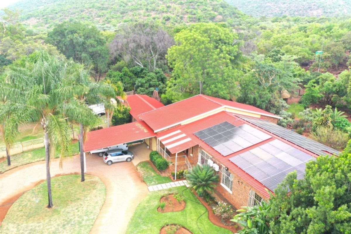 28ha Farm Near Modimolle with Arable Land, Boreholes & Top Infrastructure! - Photo 5