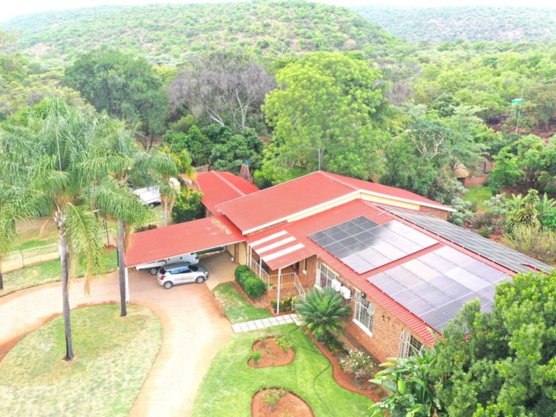 28ha Farm Near Modimolle with Arable Land, Boreholes & Top Infrastructure! - Photo 5