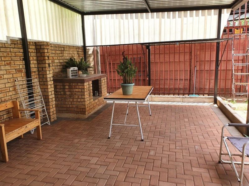 2 BEDROOM HOUSE FOR SALE!! - Photo 7