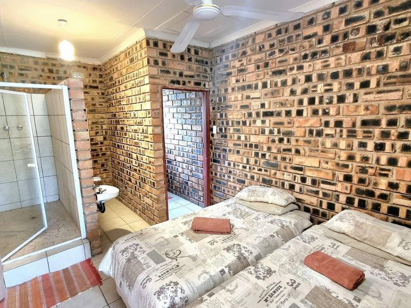 Off-The-Grid Exquisite Guest Farm – 70Ha For Sale - Photo 5