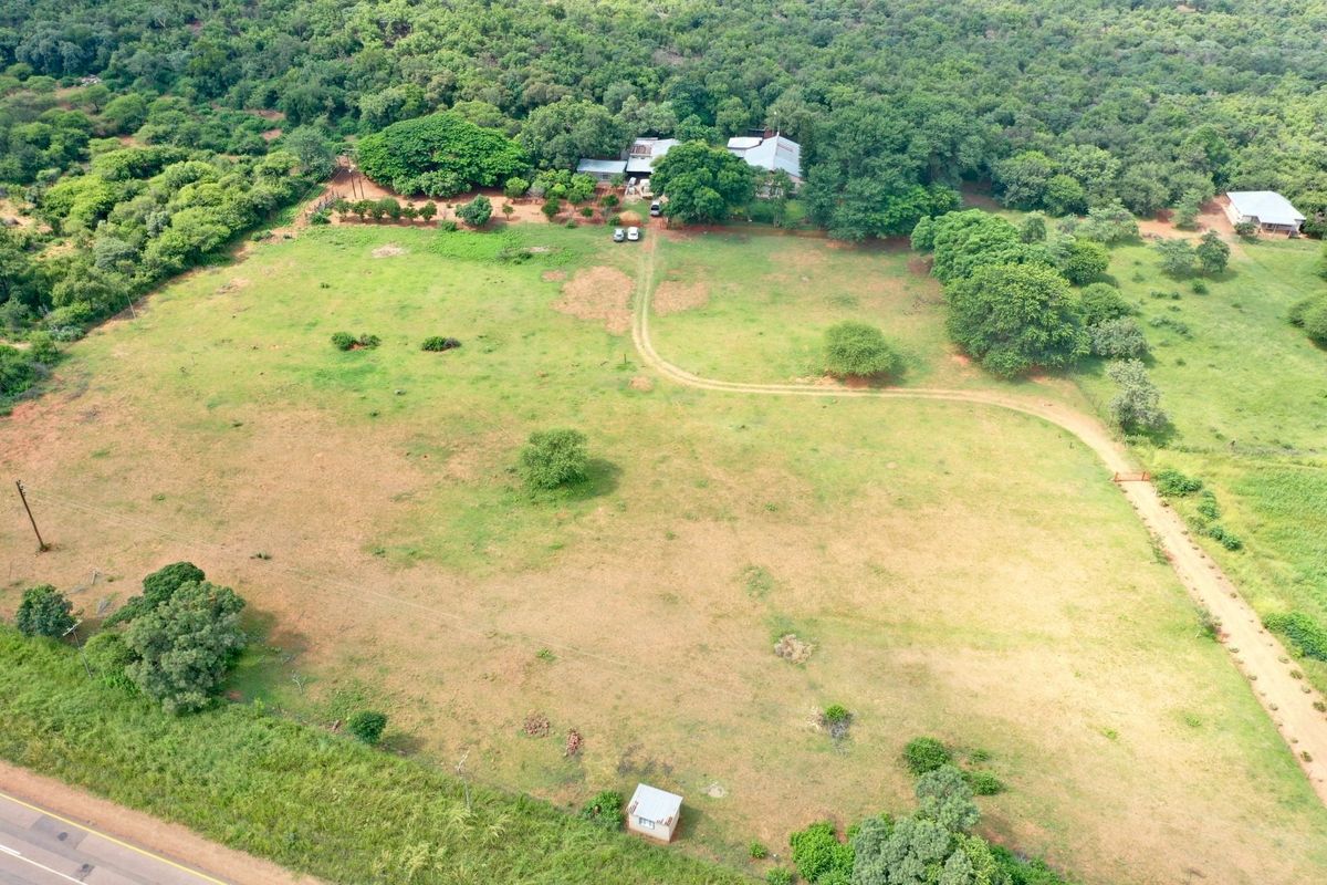 BEAUTIFUL 21HA FARM FOR SALE NEAR MODIMOLLE – PRIME LOCATION ON R101 - Photo 2