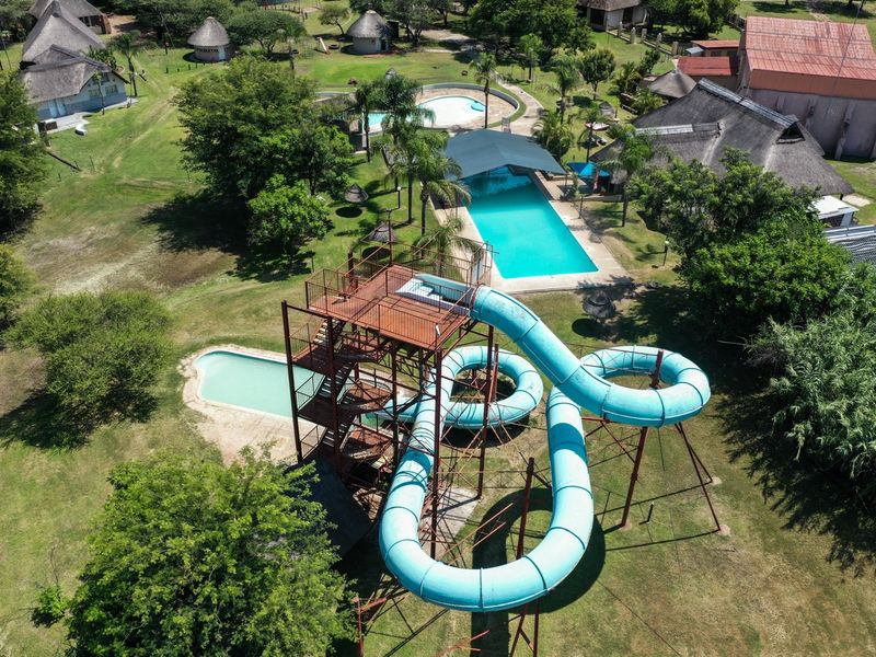 YOUR PERFECT HOLIDAY ESCAPE AWAITS! - Photo 2