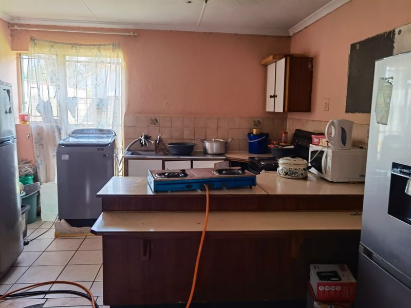 This Property offers a Business opportunity for extra income - Photo 5