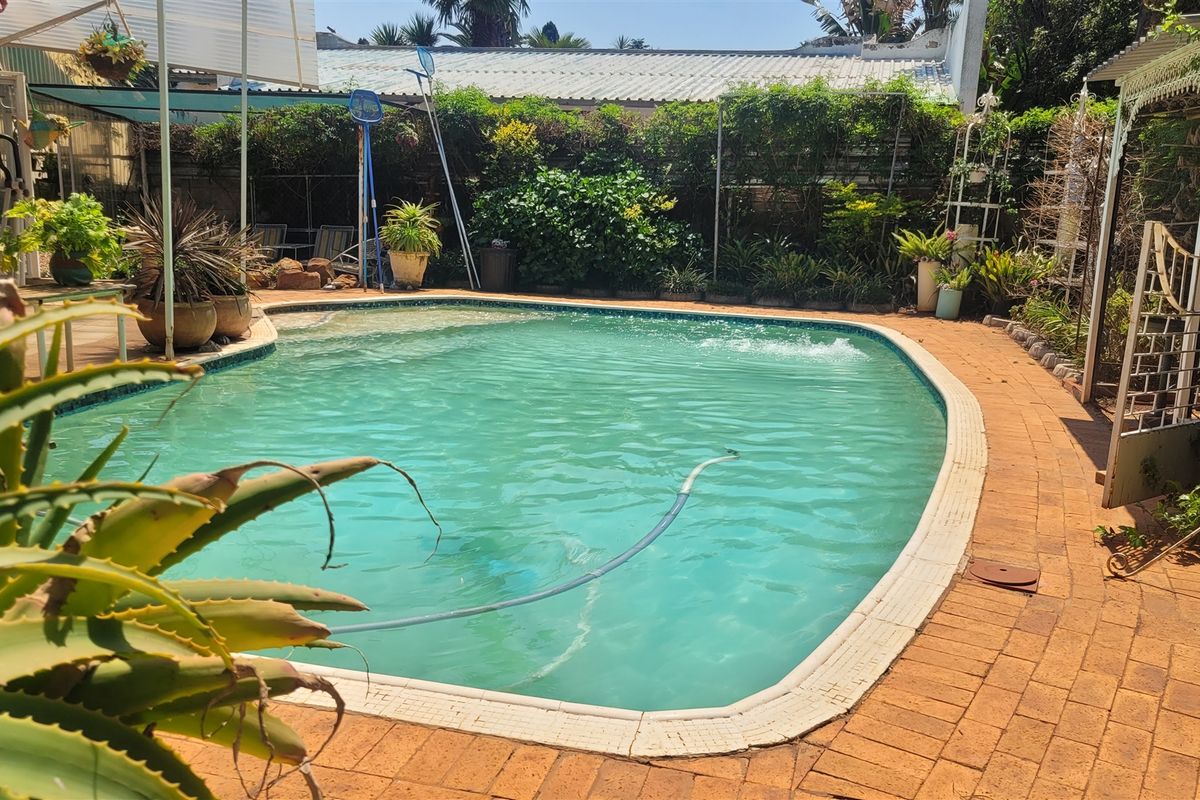 Room to Grow, Space to Thrive / Ruimte om te Groei, Plek om te Leef - Photo 3