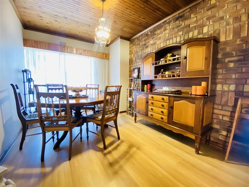 Low maintanance facebrick family home - Photo 7