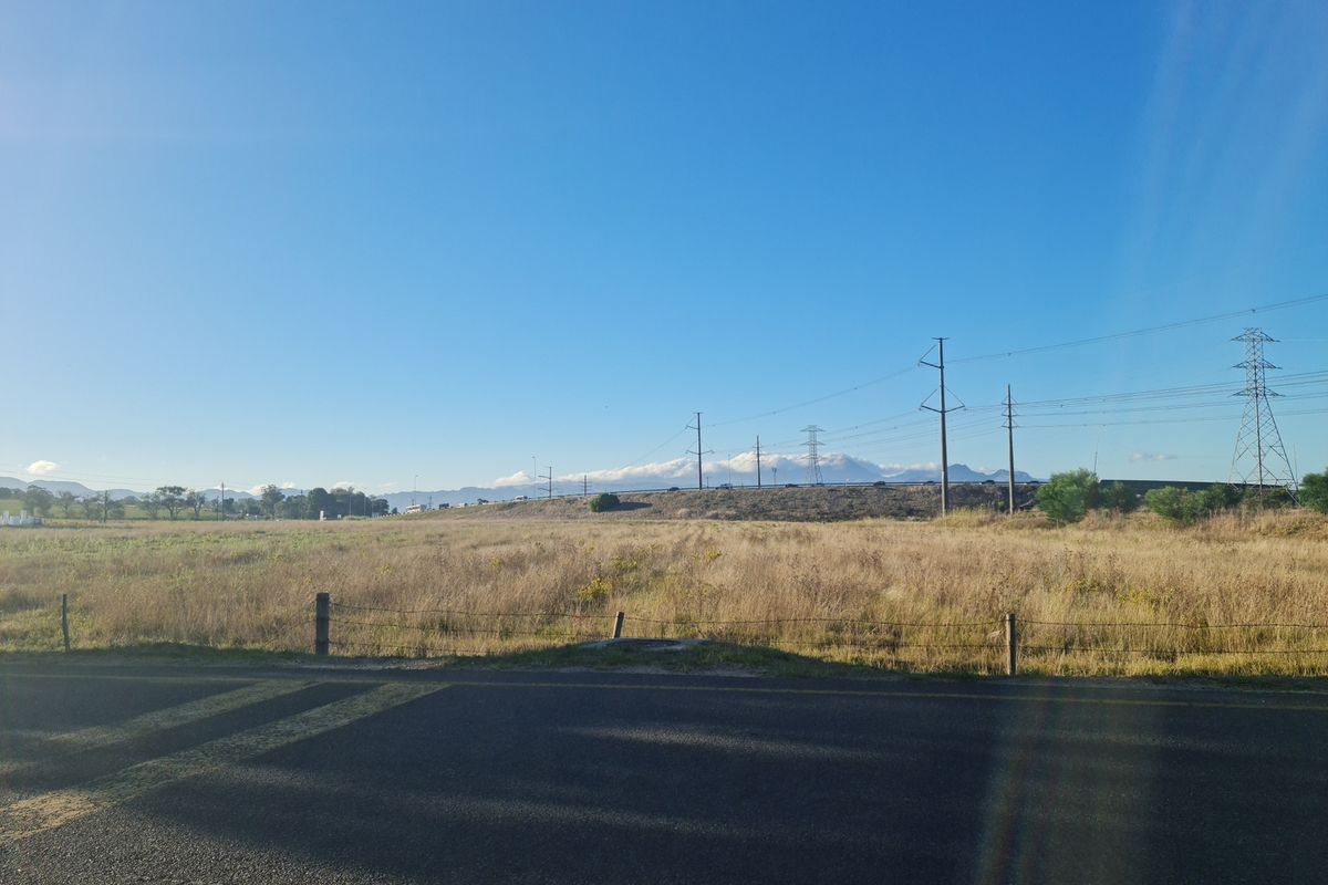 Brand New 444m2 Industrial Warehouse FOR SALE in Somerset West Firgrove. - Photo 2